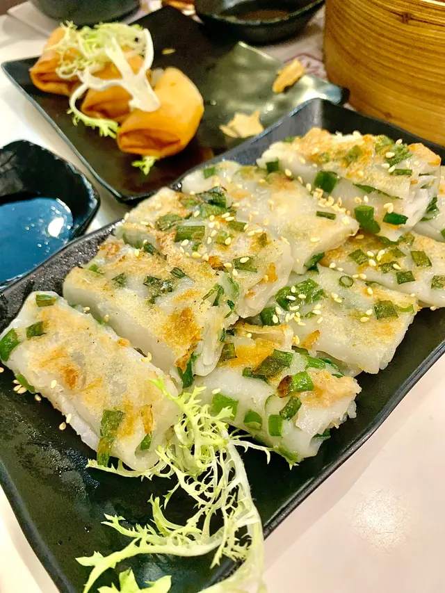 瑤柱蝦米煎腸粉 