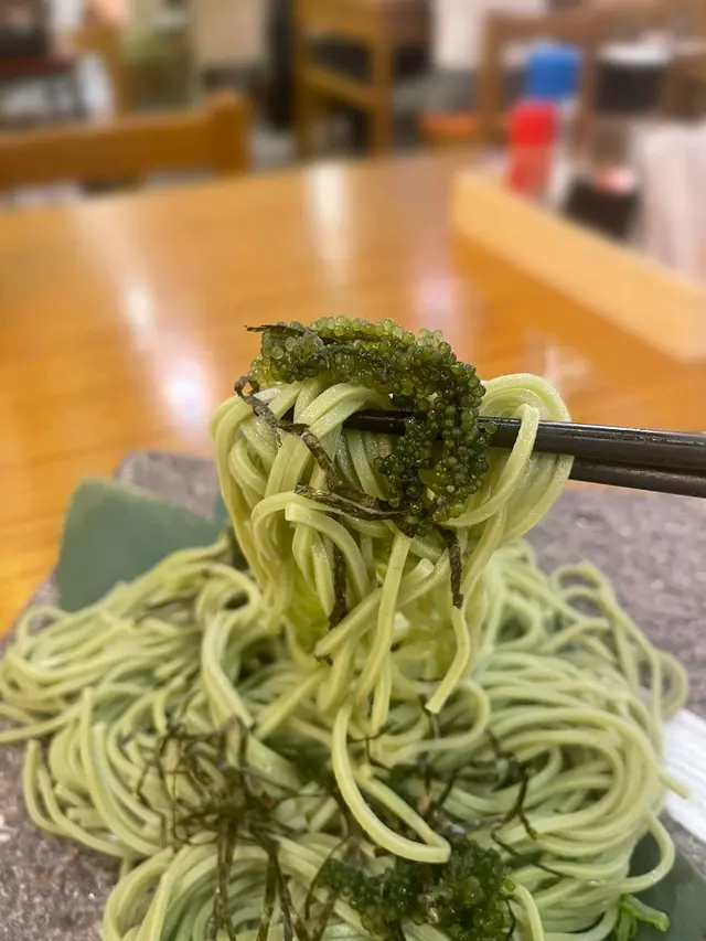 海葡萄綠茶冷麵