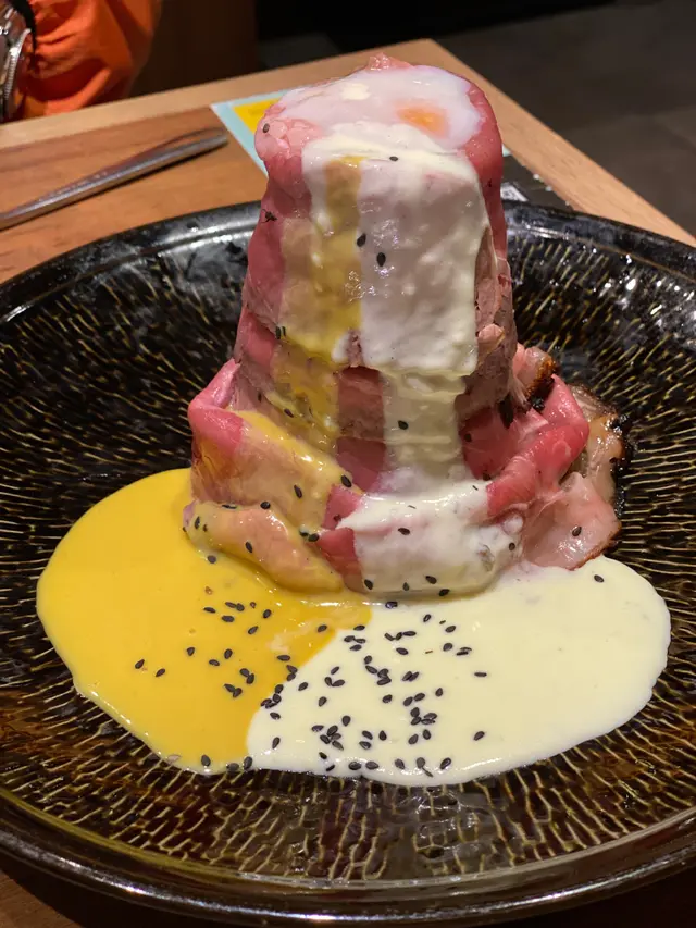 日出富士丼，好特別、性價比高！鍾意食牛肉嘅可以試試。