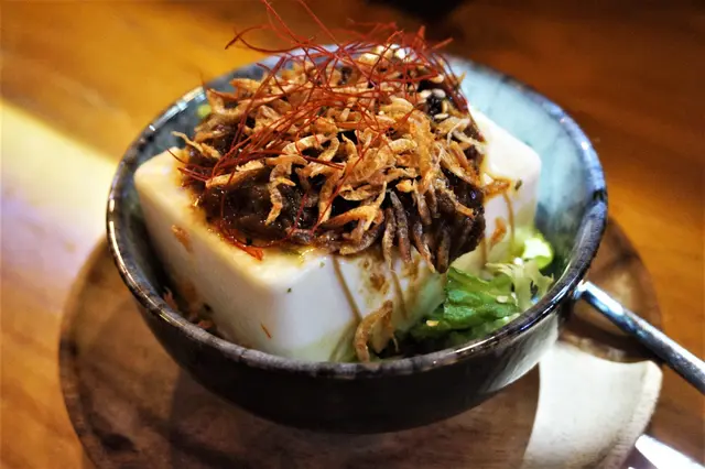 手工櫻花蝦醬拌凍豆腐