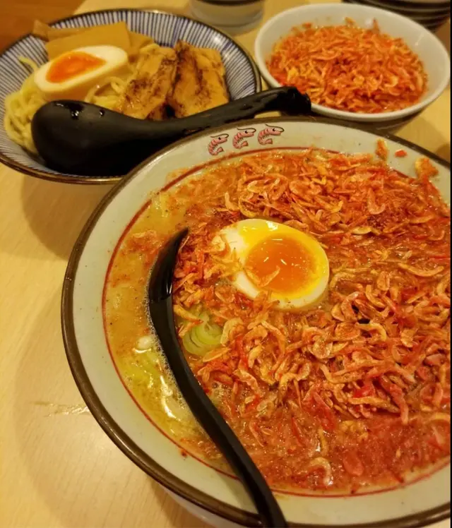 招牌蝦湯拉麵