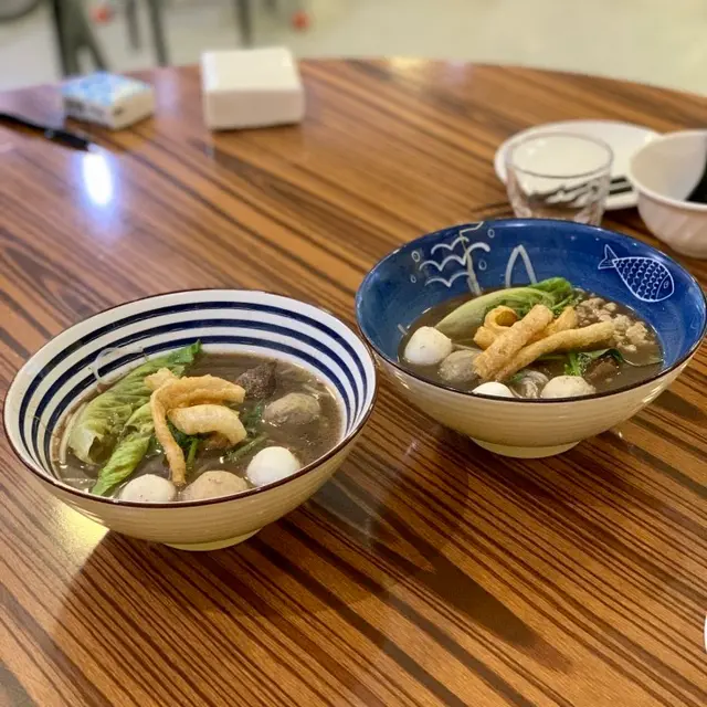 蘭太太雜錦船麵