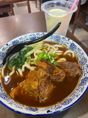 元州招牌牛肉麵