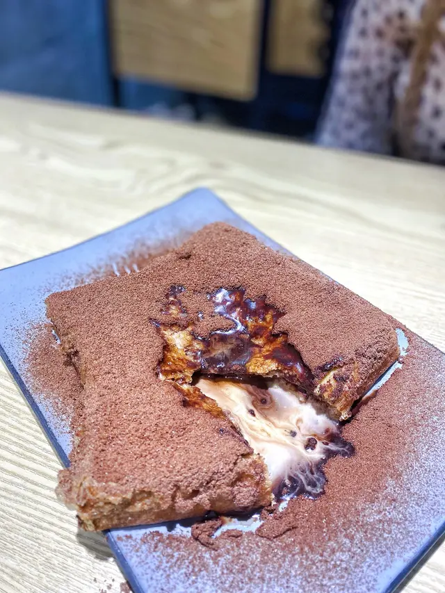 爆漿阿華田西多士