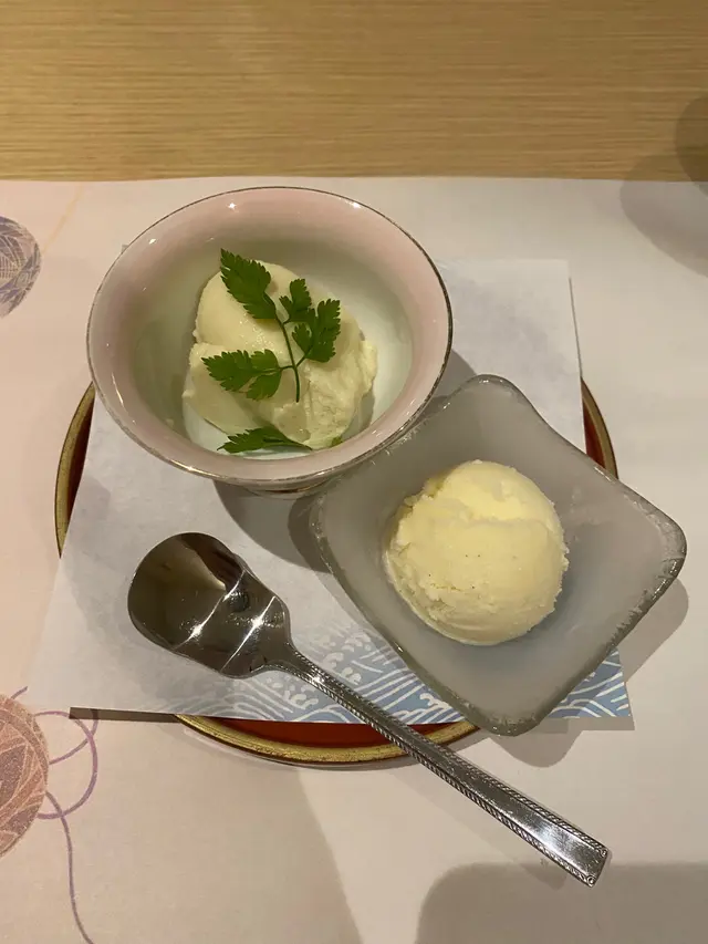 Chestnut pudding vanilla ice cream