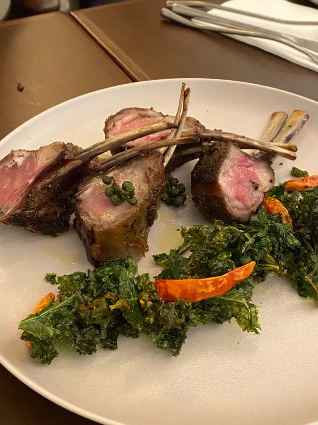 渝味紐西蘭羊架配羽衣甘藍脆片