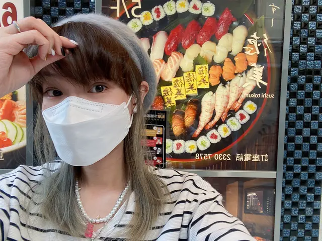 原來樓下有廣告牌