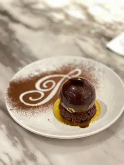 La  Boule  Chocolate  Pistache