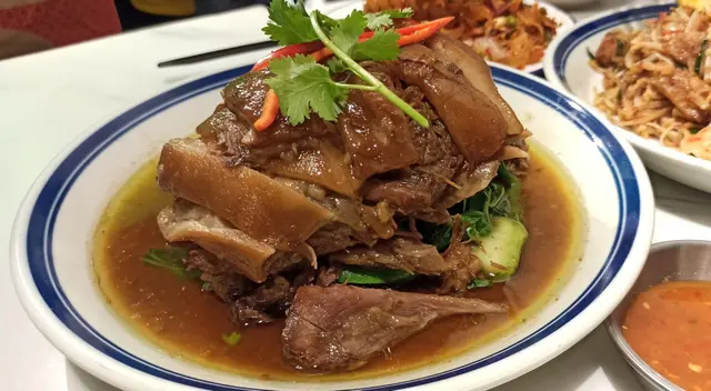 泰式無骨鹵水豬手