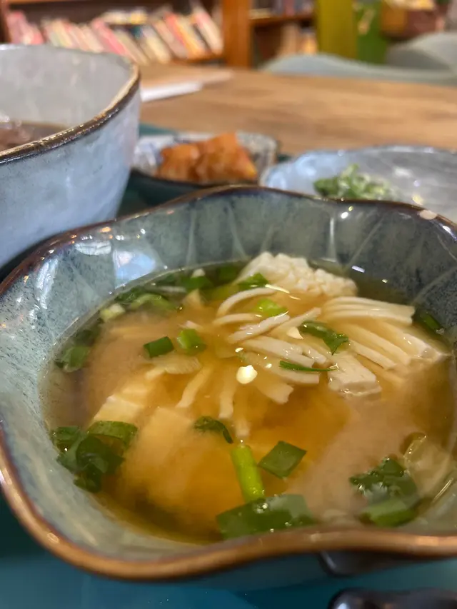 有豆腐雕花嘅麵豉湯