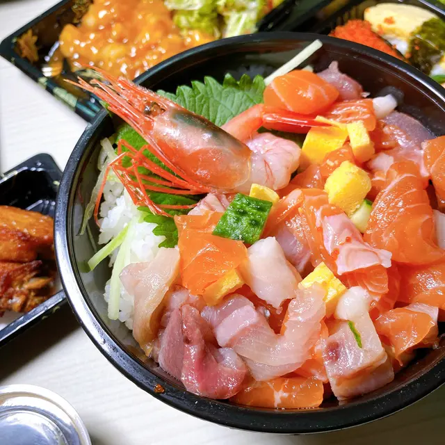 角切魚生飯