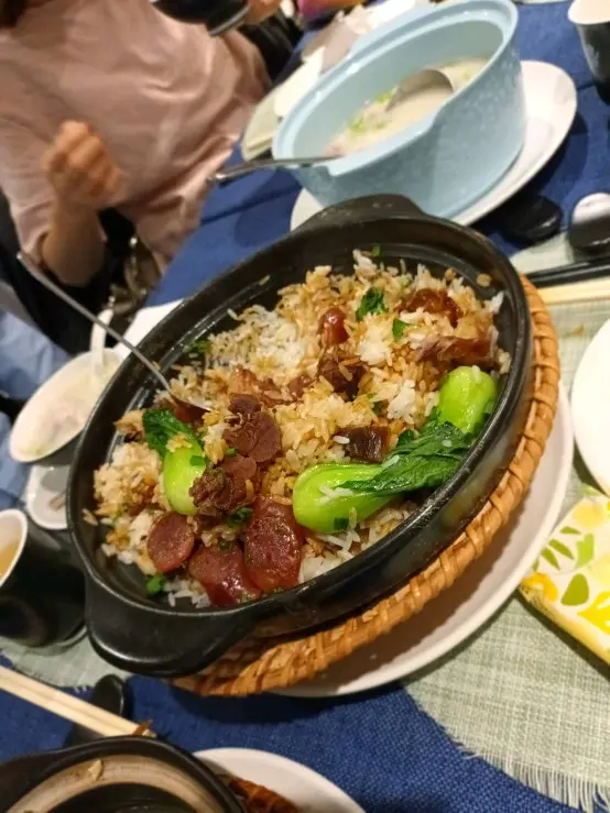 臘味煲仔飯