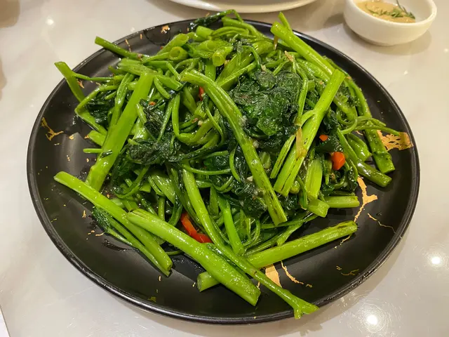 馬拉盞炒通菜