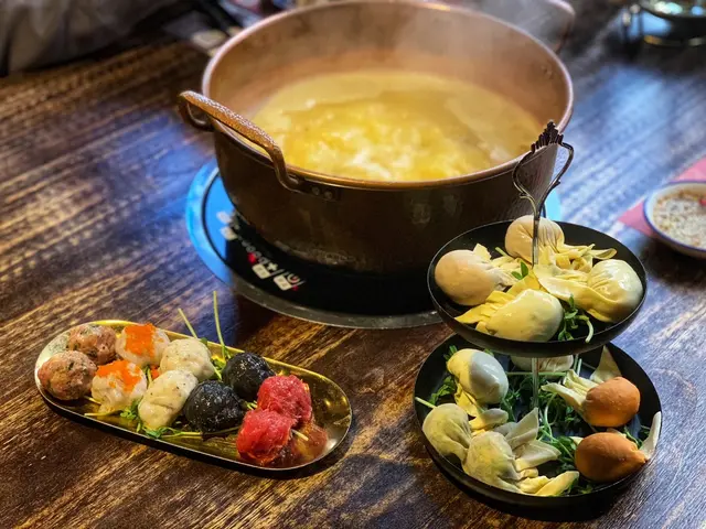 肉丸拼盤&餃子拼盤