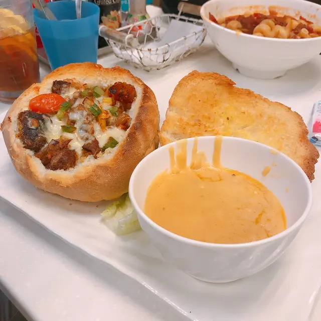 焗安格斯牛腩保齡球
