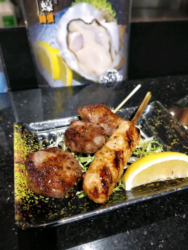 牛舌，免治雞肉棒 