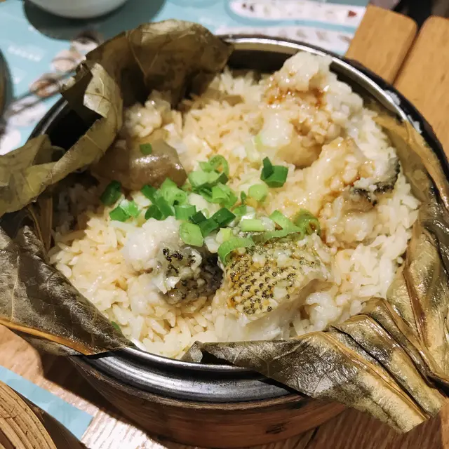 石斑荷葉籠仔飯