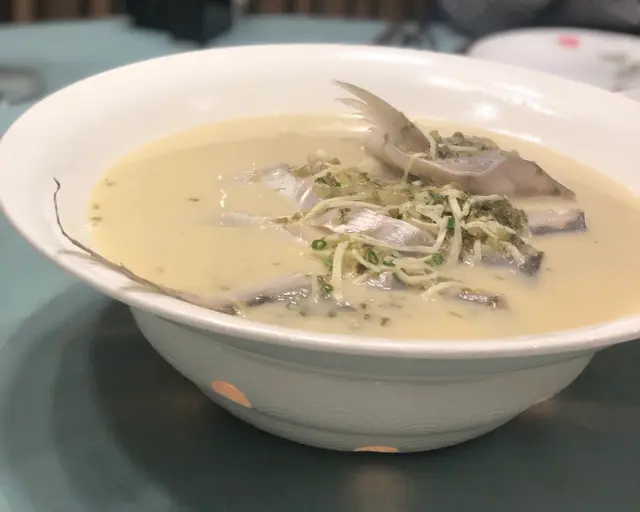 雪菜筍絲燒白鱗鯧