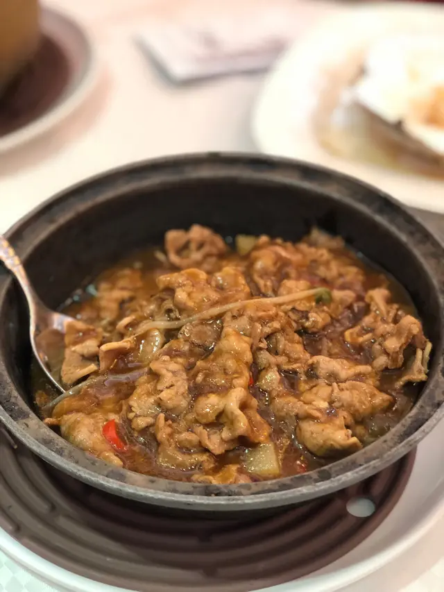 好大煲，好多肥牛，味道唔錯