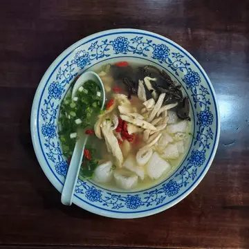 竹笙嫩雞湯麵