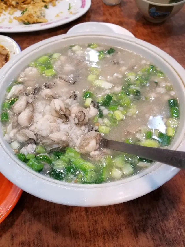 蠔仔肉碎粥