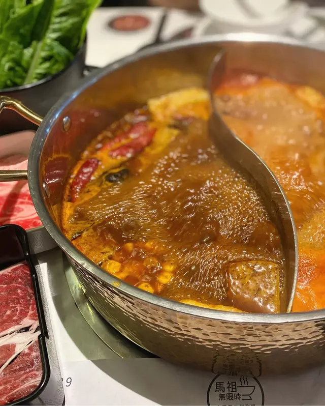 麻辣鴨血凍豆腐鍋 & 田園蕃茄濃湯雞肉涮涮鍋