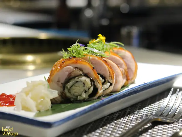 炭燒慢煮雞扒捲