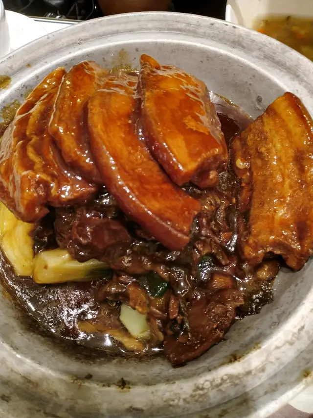 梅菜扣肉煲
