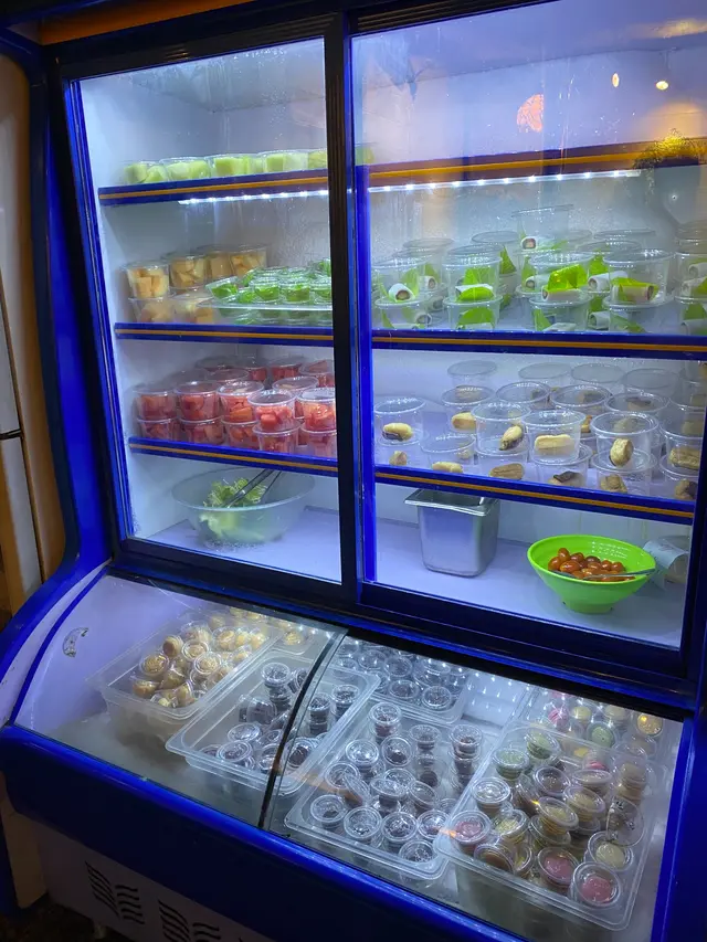 自助甜品,水果,沙律