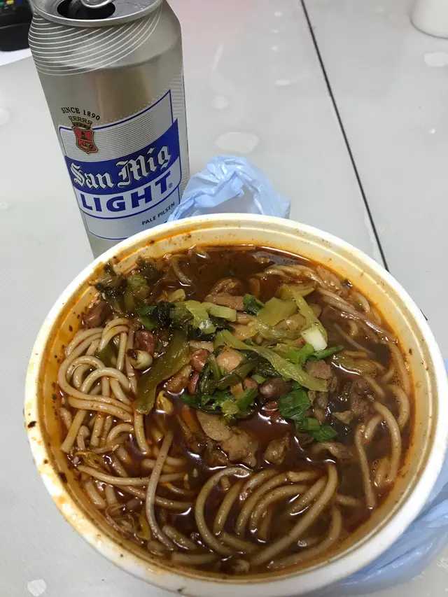 麻酸辣米線配孜然雞柳