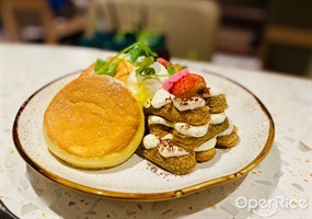 Tiramisu&#160; souffl&#233;&#160; pancake&#160;  - 中環的PHI Coffee &amp; Pancake
