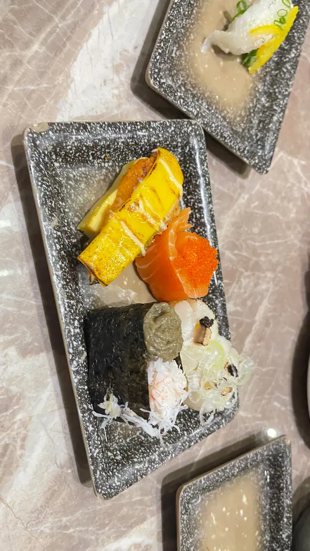 不相伯仲