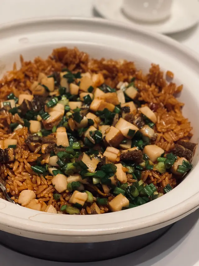  香蔥鮑魚砂鍋焗飯