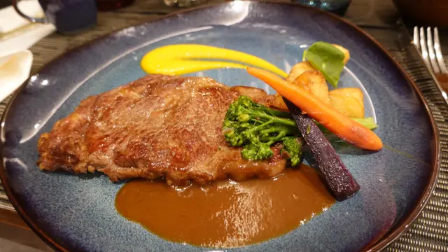 燒美國肉眼扒(牛扒)