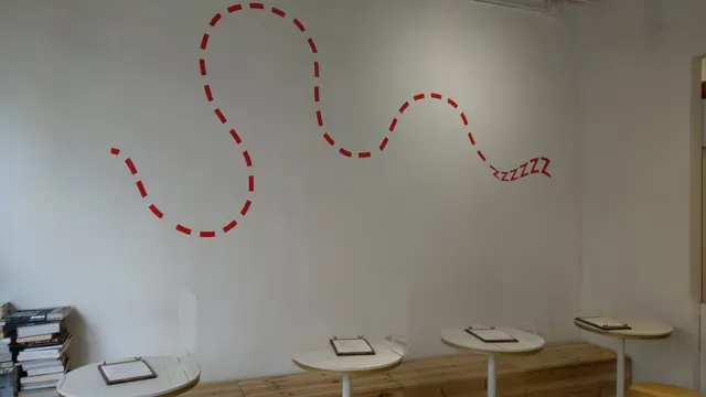 店內有4 張枱，相對空間感充裕