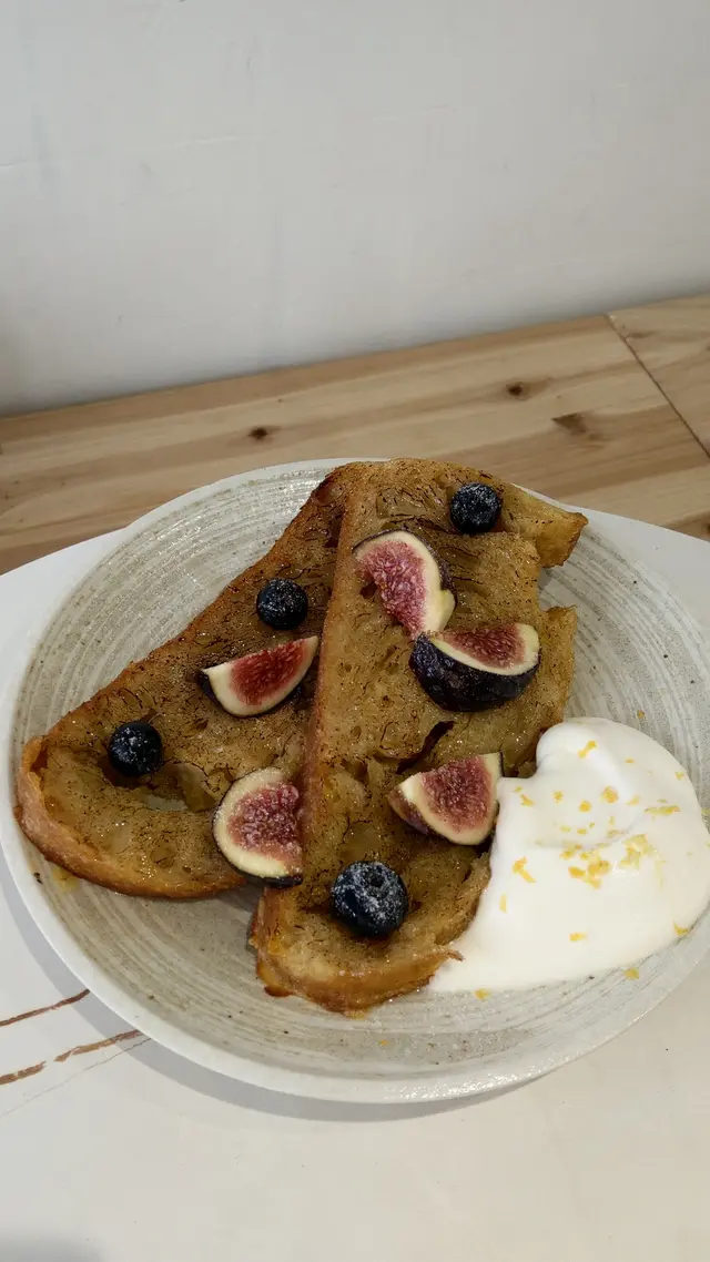 Sourdough french toast w/ seasonal fruits & fresh cream $88