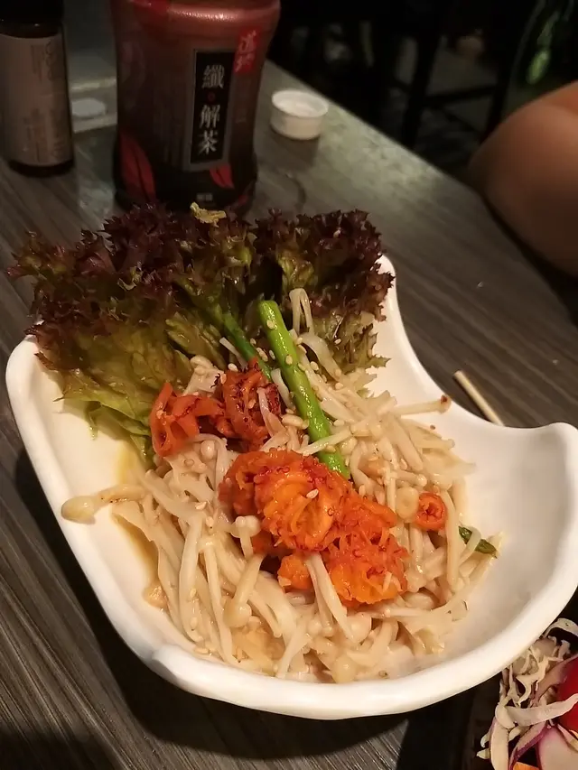 什菇露筍炒珊瑚蚌