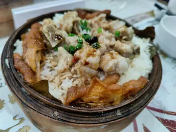 荷葉籠仔鳳爪飯