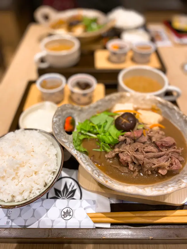 和牛壽喜燒定食