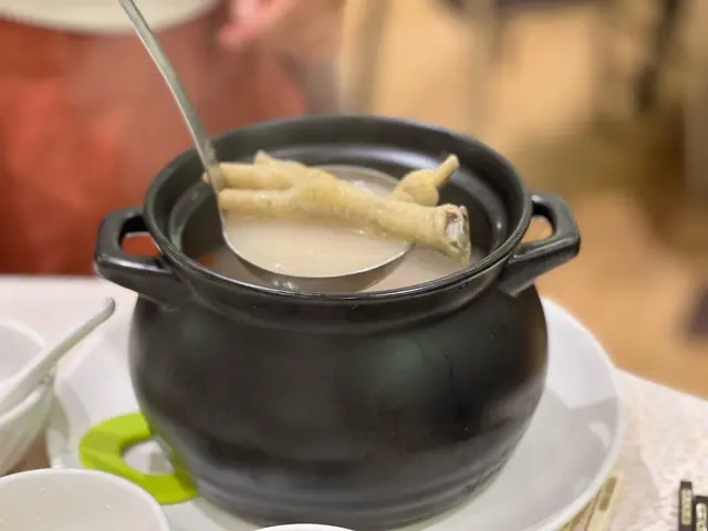 濃湯花膠煲螺頭