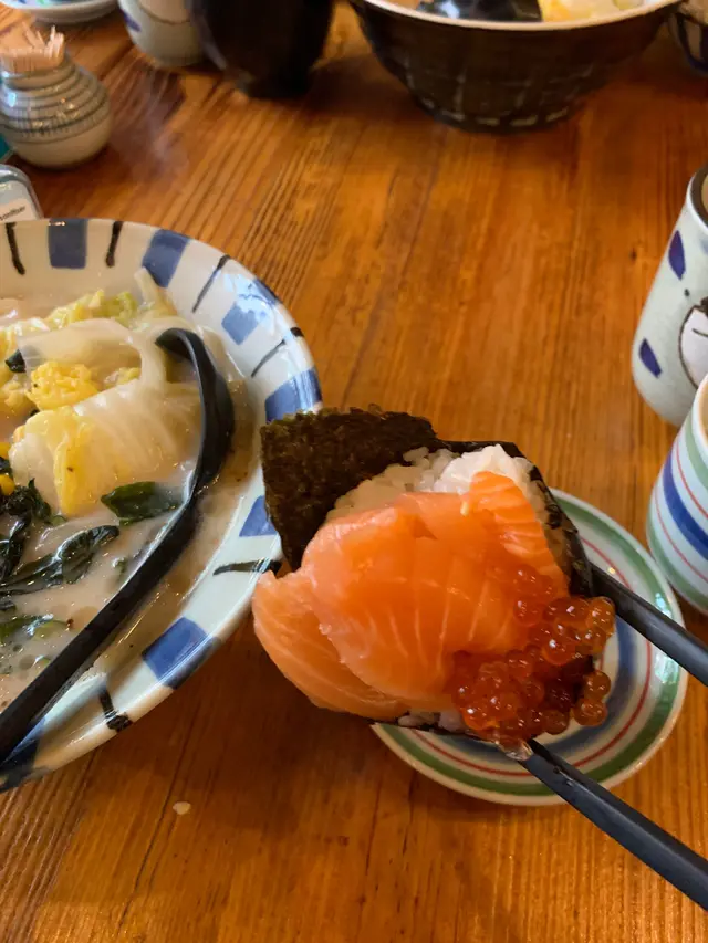 三文魚親子手卷