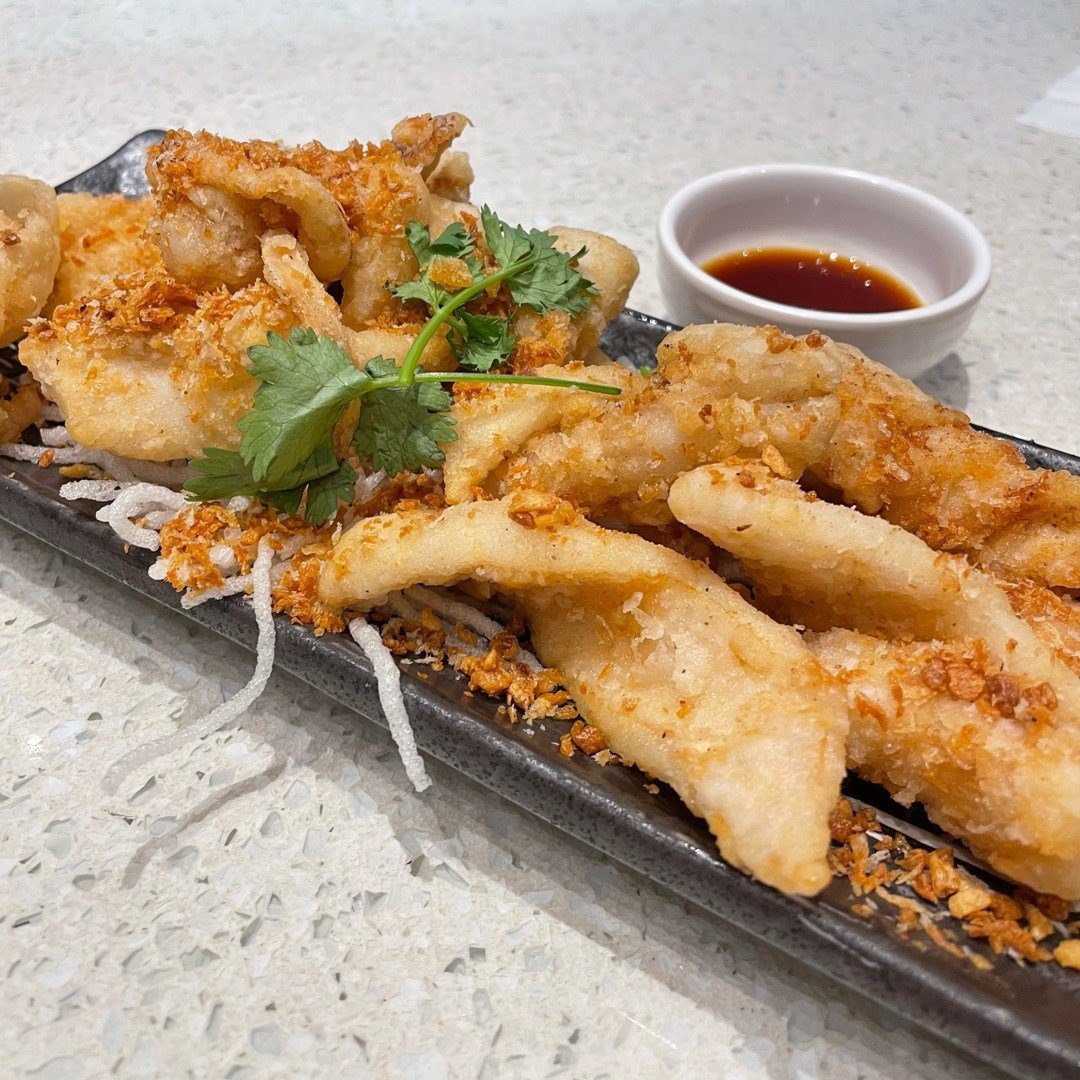 Pepper & Salt Squid (椒鹽鮮魷) - A dish with a crunchy exterior, tender interior