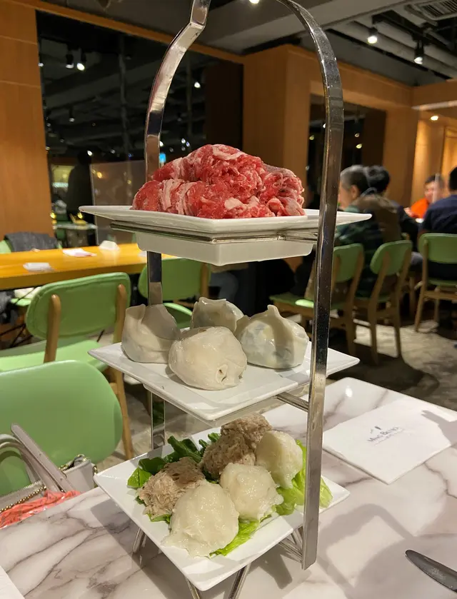 火鍋配料 - 肥牛與丸