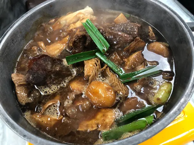羊腩煲