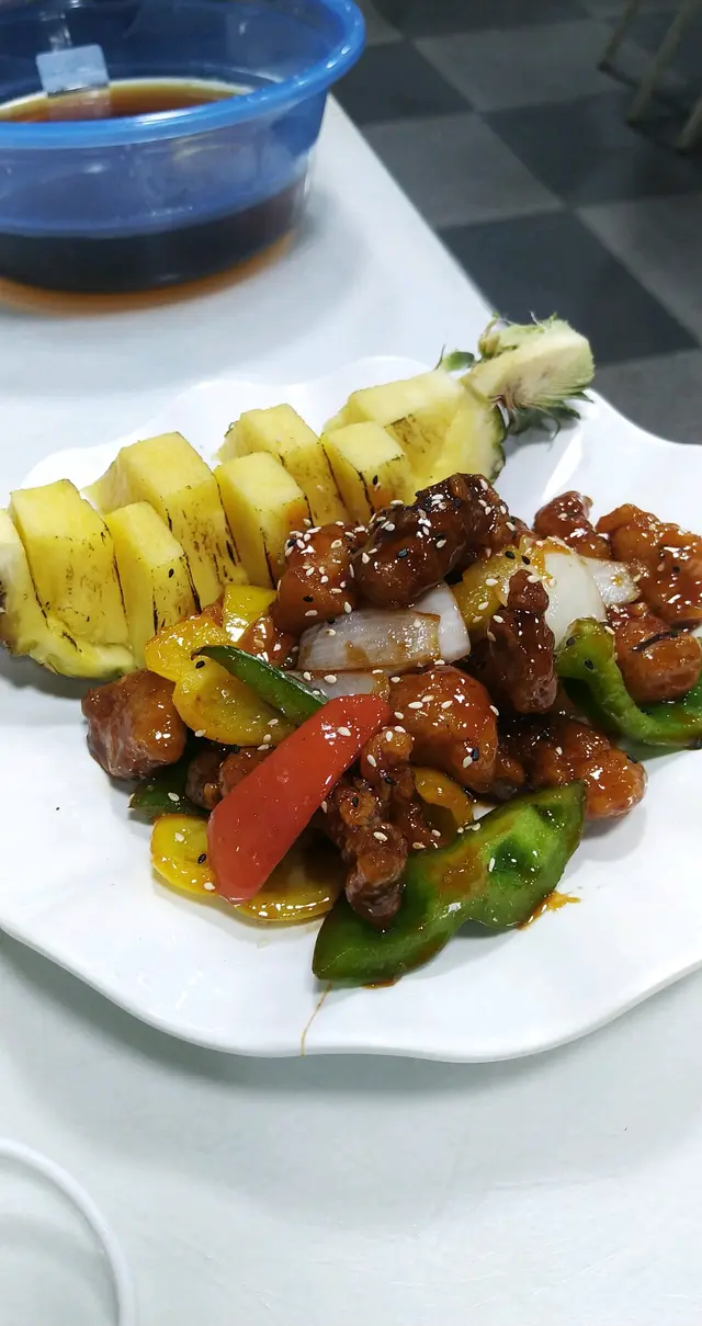 菠蘿咕嚕肉