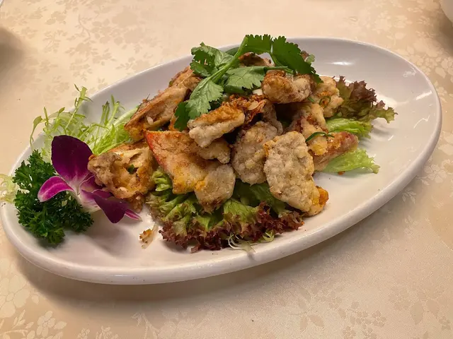 東星班二食 - 椒鹽骨