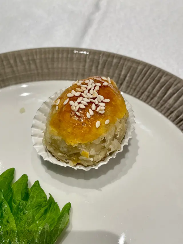 核桃金腿玫瑰酥