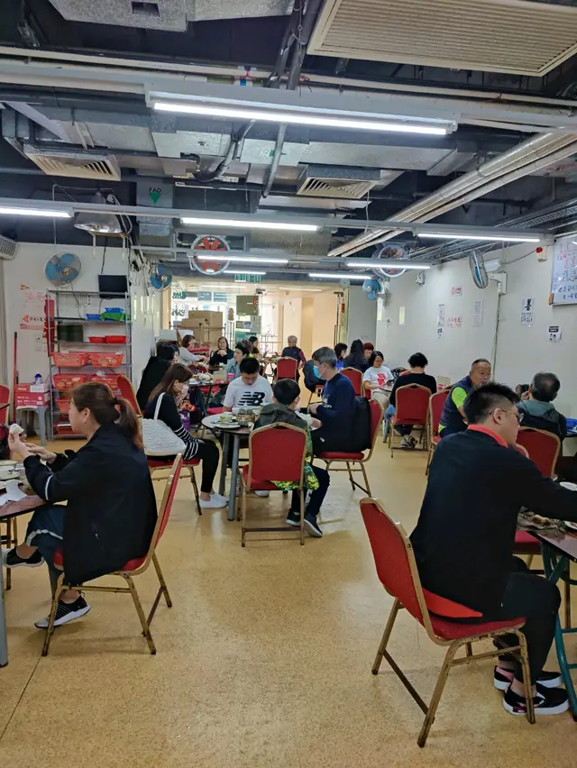 這麼隱蔽難找的店，竟能早上高朋滿座