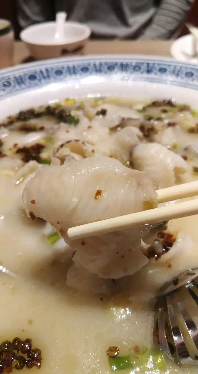 濃湯酸菜魚
