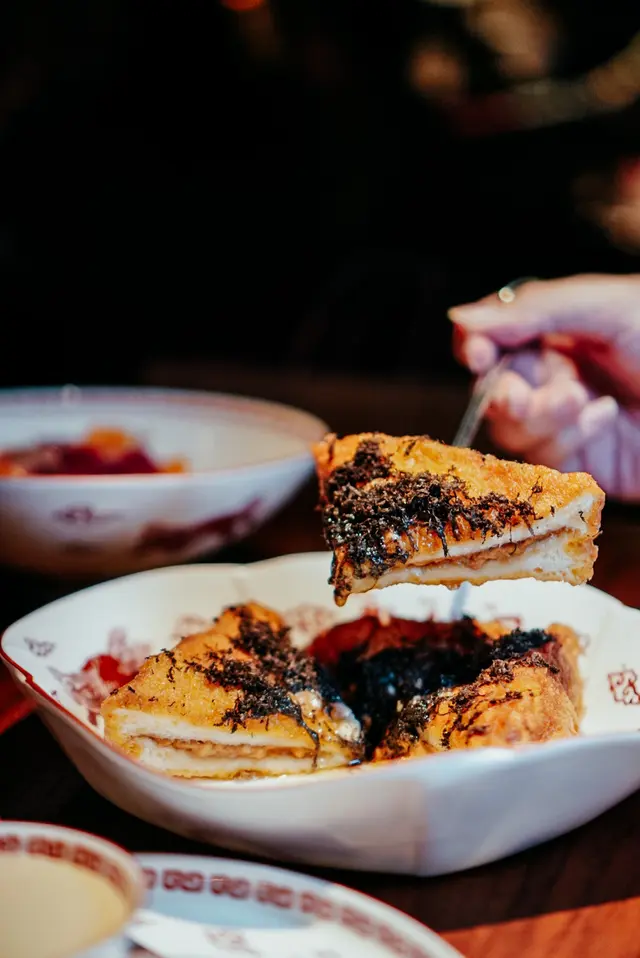 黑松露花生醬西多士配煙燻楓糖漿